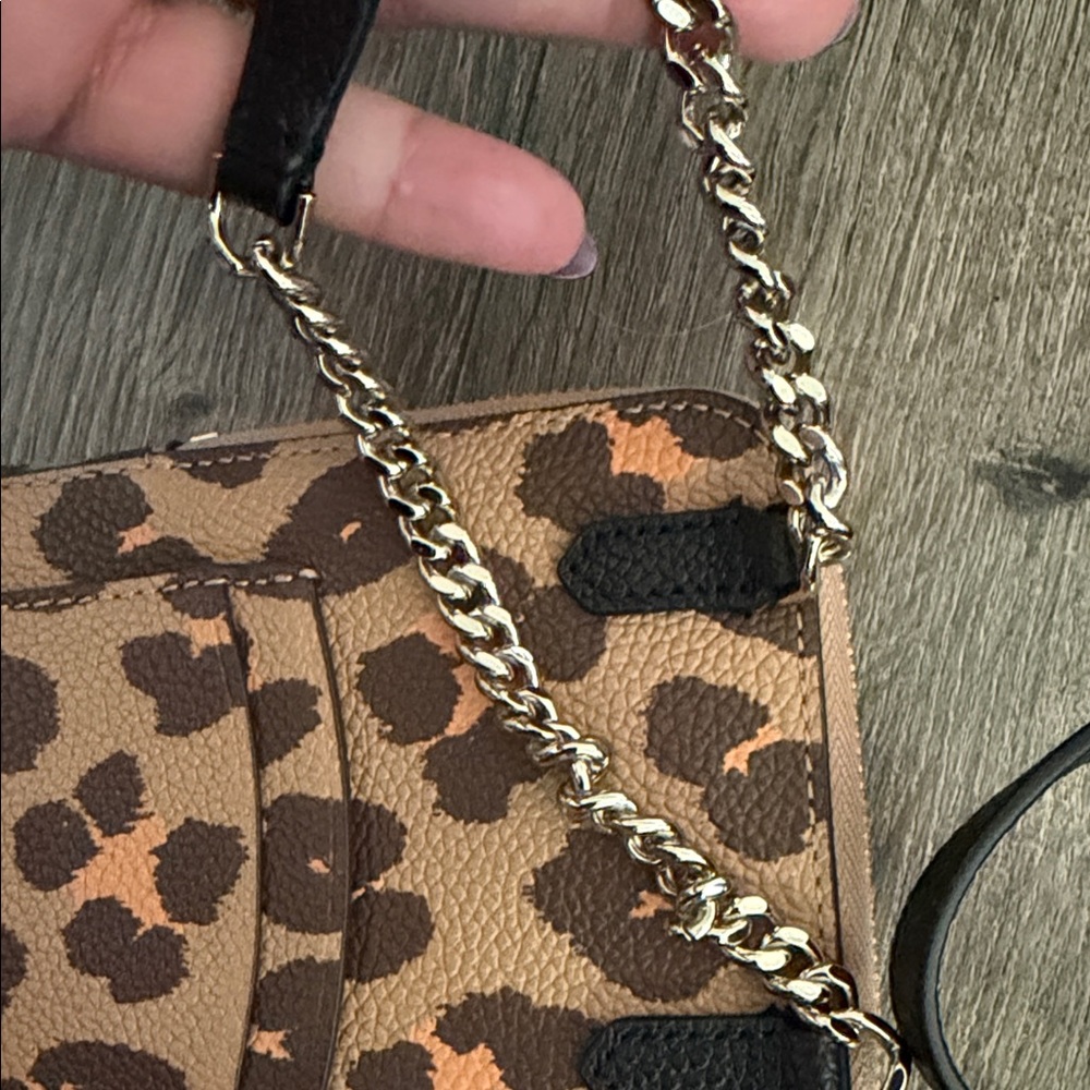 Kate Spade Leopard Print Crossbody Wallet NWOT - Picture 5 of 6